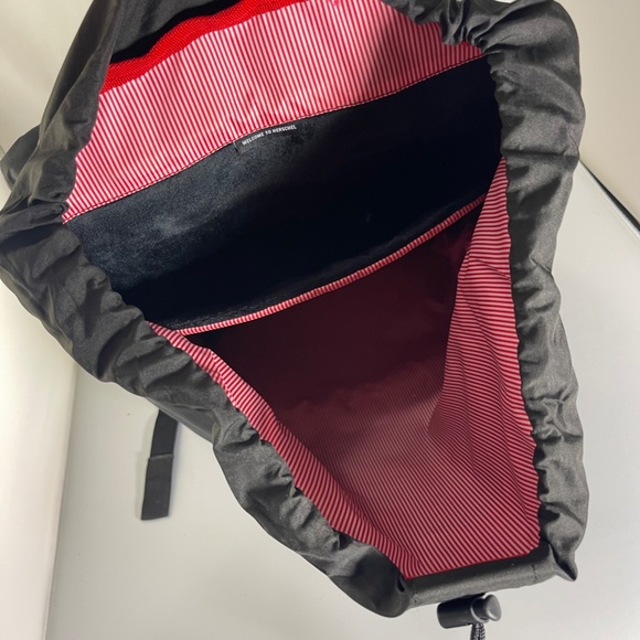 Hershel Retreat Black Backpack - Like New - Picture 5 of 9
